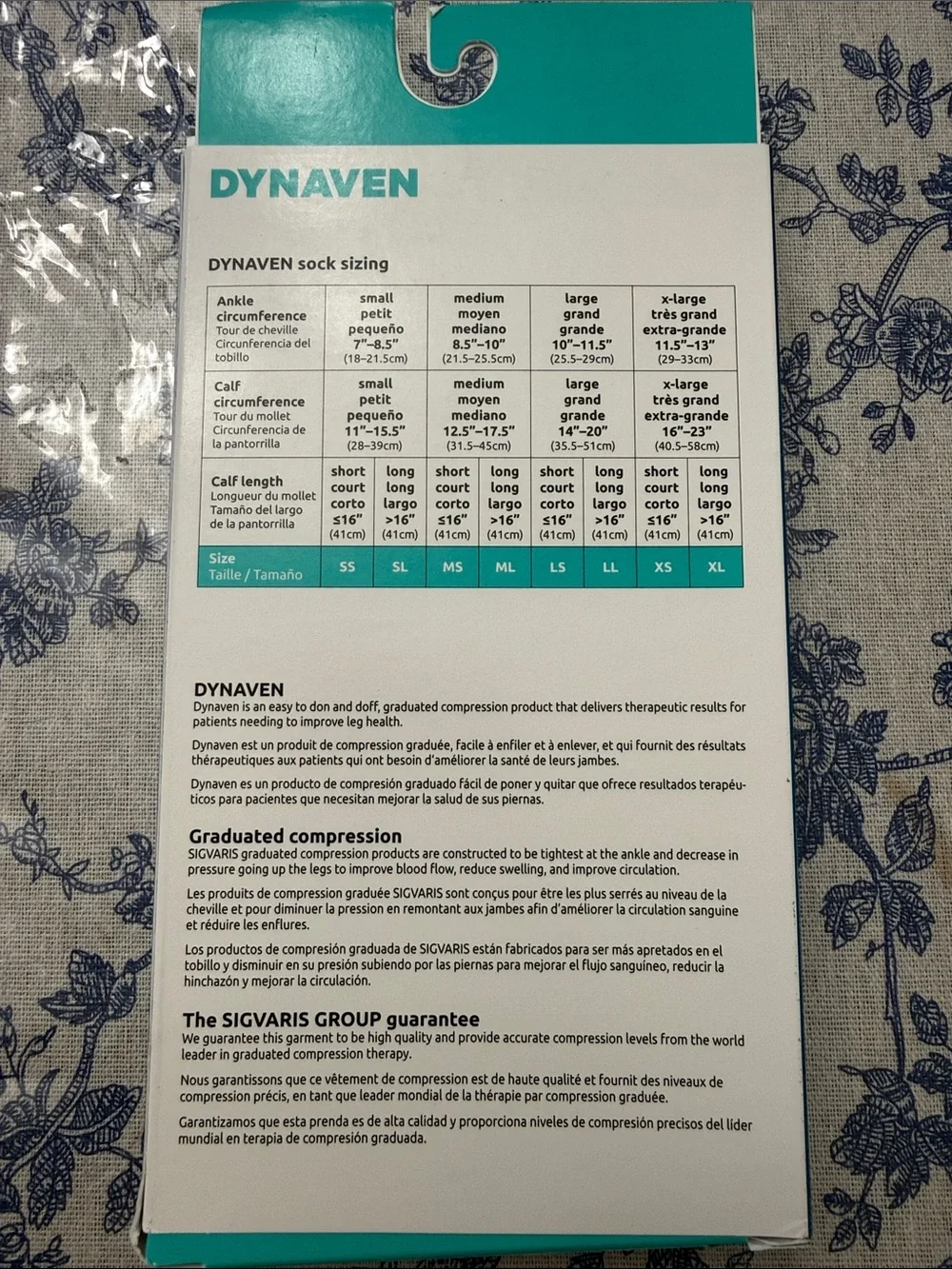 Dynaven Unisex Knee-High 20-30 mmHg Compression Socks White 962CLS00